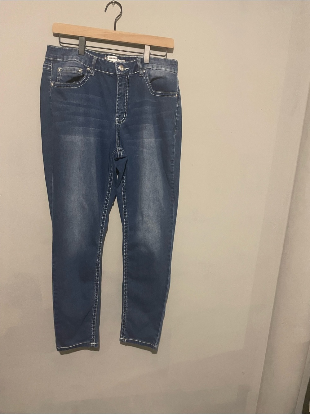 Love Indigo Women's Skinny Jeans in Medium Blue Wash size 12